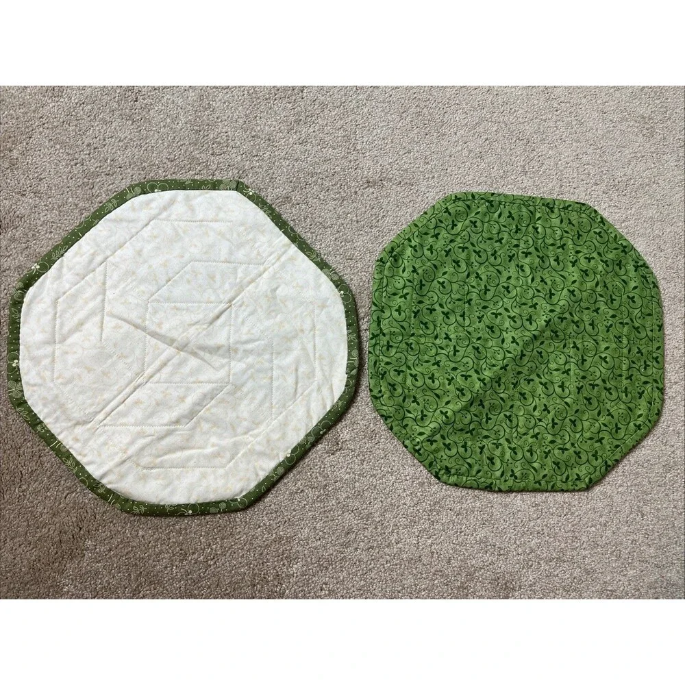 2Retro Patchwork Quilted Octagon Reversible Grn Floral TableMat Traymat Placemat